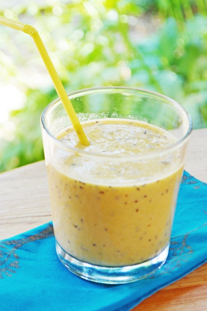 'Taste of India' Mango & Dandelion Smoothie: a high antioxidant, immune-boosting, skin-clearing, energizing, cholestrol-lowering and diabetic-friendly super smoothie!