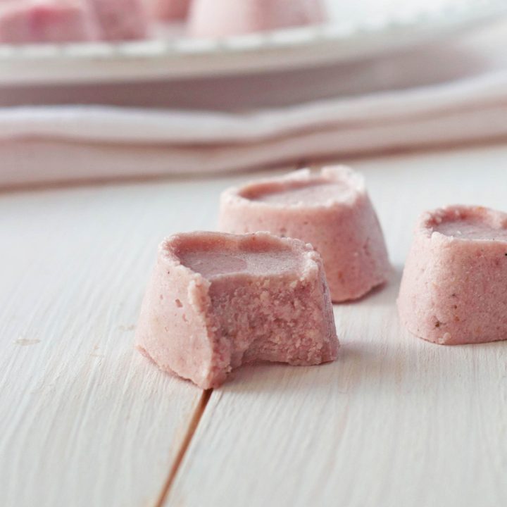 Vegan Strawberry Milkshake Fudge