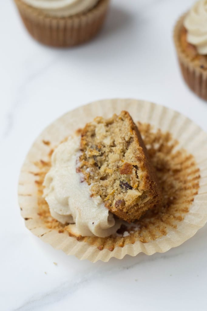 Carrot Cake Cupcakes { #vegan & #glutenfree }