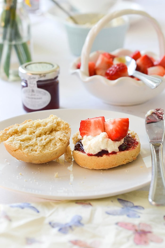 Vegan Scones with Clotted Cream | WallflowerGirl.co.uk #vegan