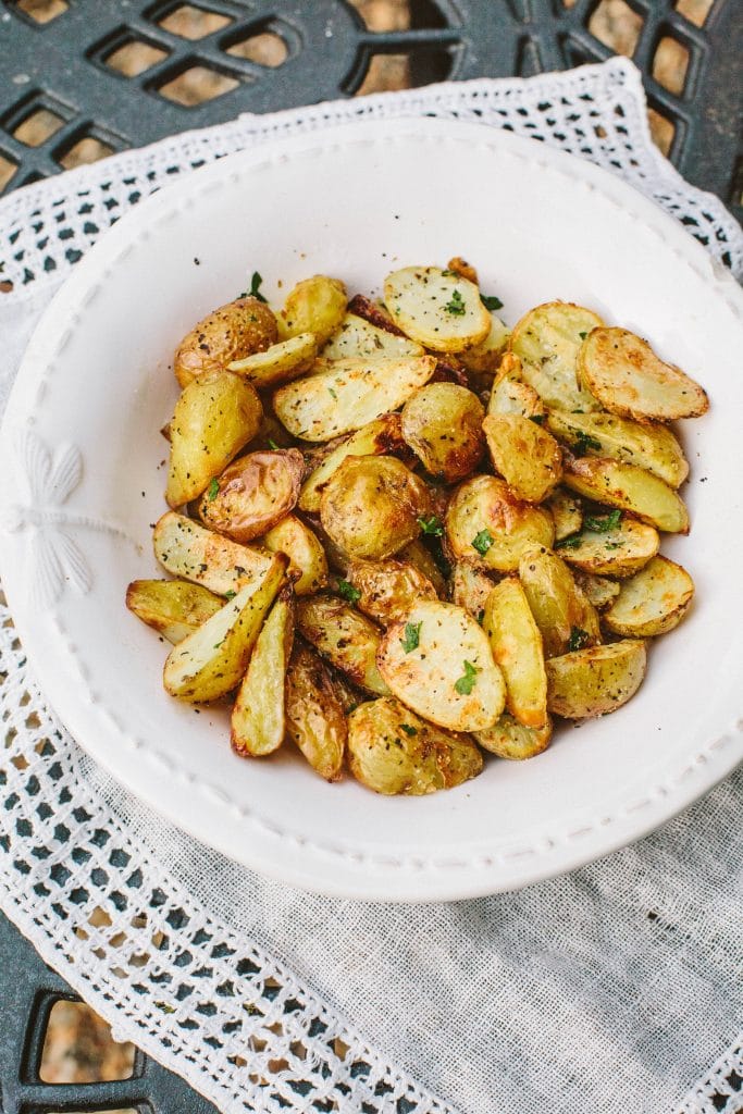 Oil-Free Crispy Potatoes - The perfect #Vegan BBQ side dish