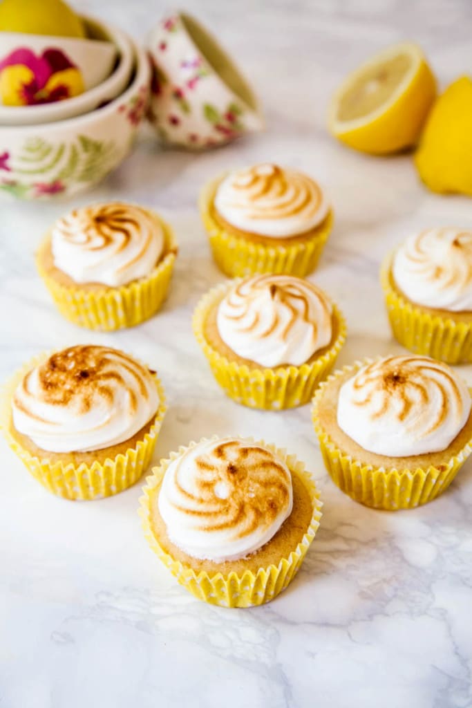 Vegan Lemon Meringue Cupcakes