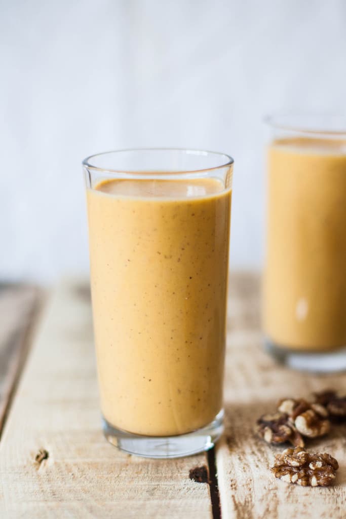 Carrot Cake Smoothie (No Banana!) - Wallflower Kitchen