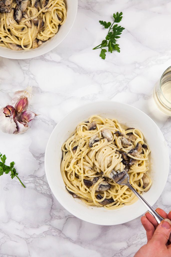 Creamy Vegan Garlic Mushroom Spaghetti