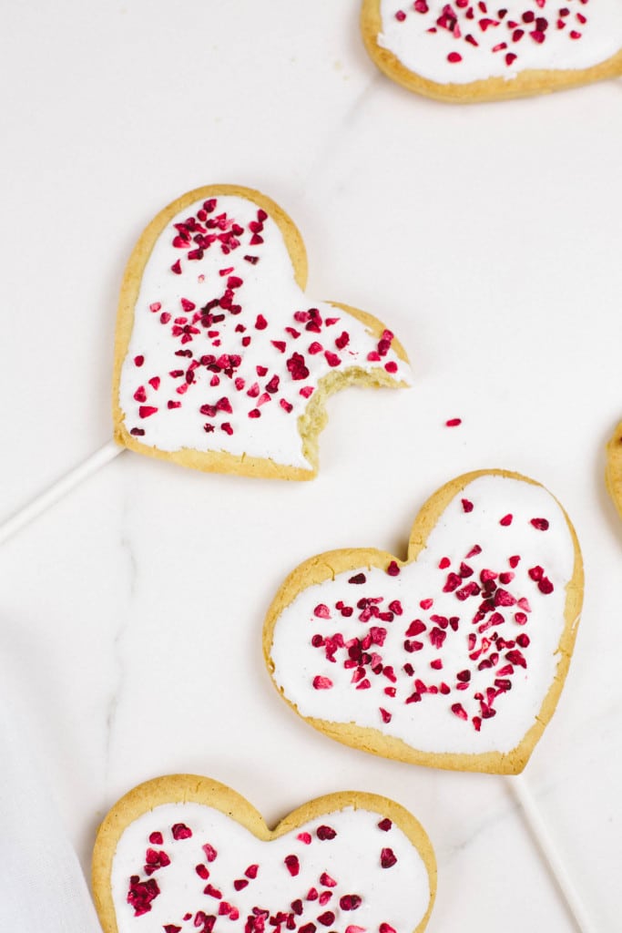 Vegan sugar-free cookie pops (gluten-free option)