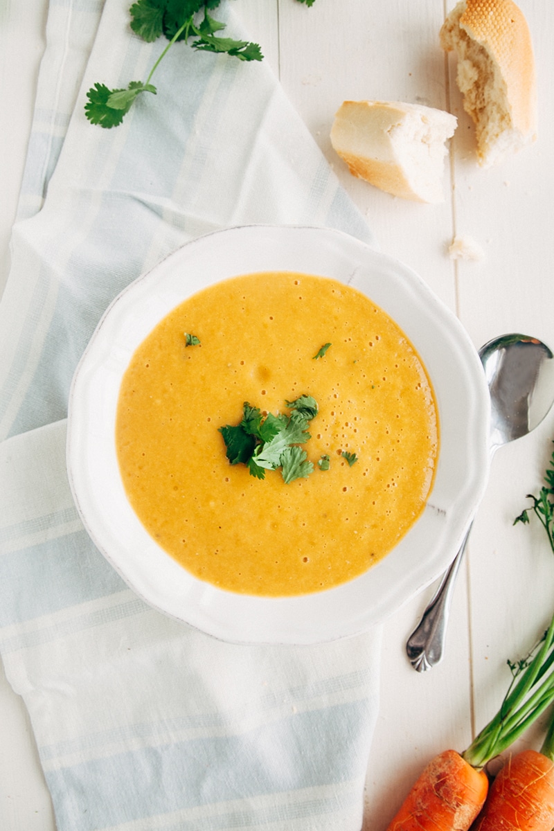 Carrot Coriander Soup (Vegan, Gluten-free, Paleo, Fat-free)