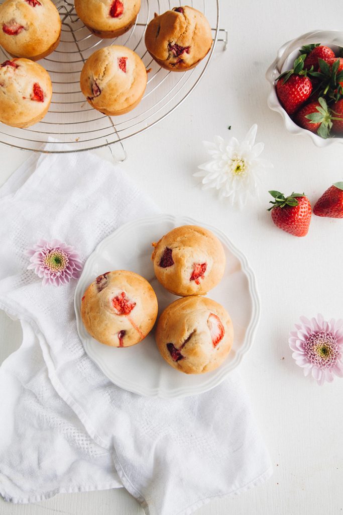 Low-Fat Vegan Strawberry Muffins (Gluten-free Option)