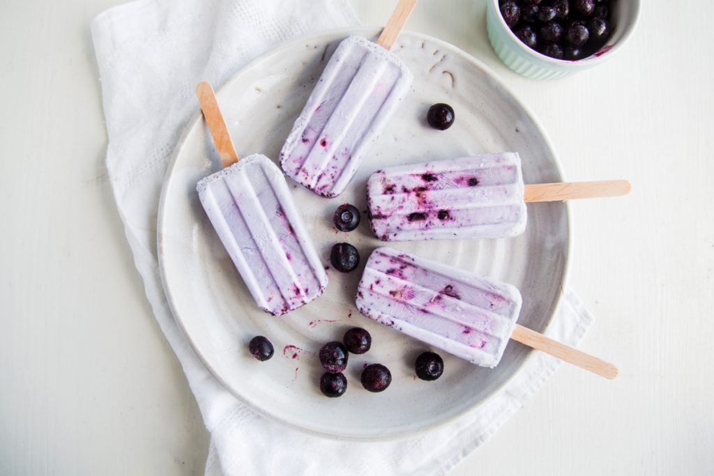 Coconut Berry Popsicles - a popsicles recipe