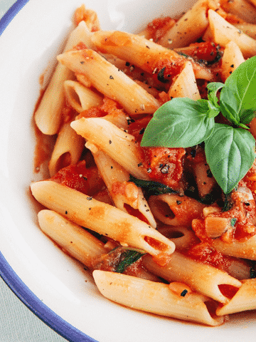 Simple Tomato & Basil Penne