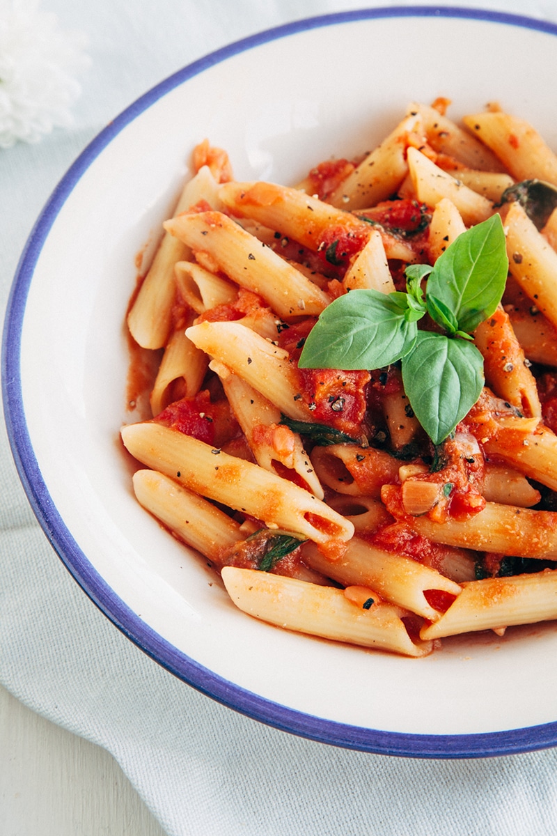 Easy & Delicious Tomato & Basil Penne (Vegan, Low-Fat, Gluten-free Option) 