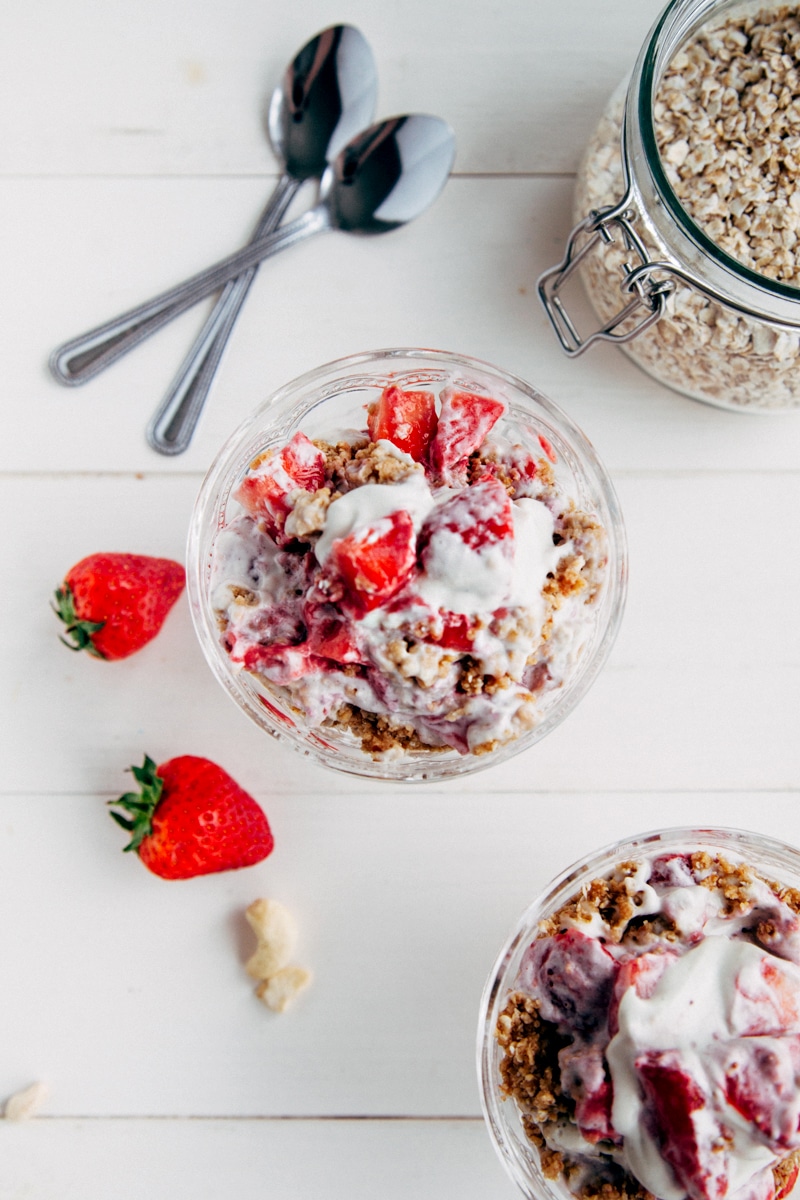 Vegan Strawberry Muesli Mess