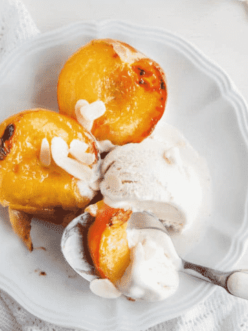 Vegan Grilled Peaches & Cream with Almonds