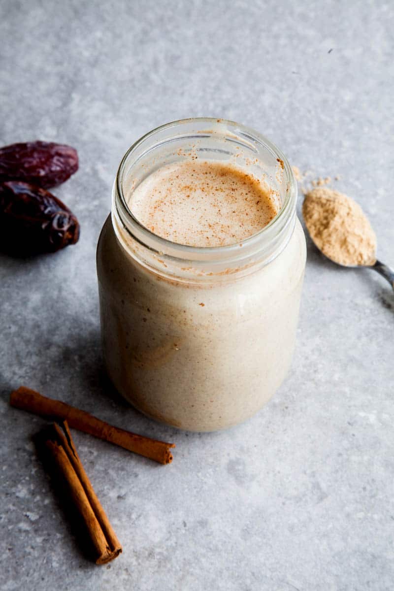 Hormone Balancing Almond, Maca & Cinnamon Smoothie