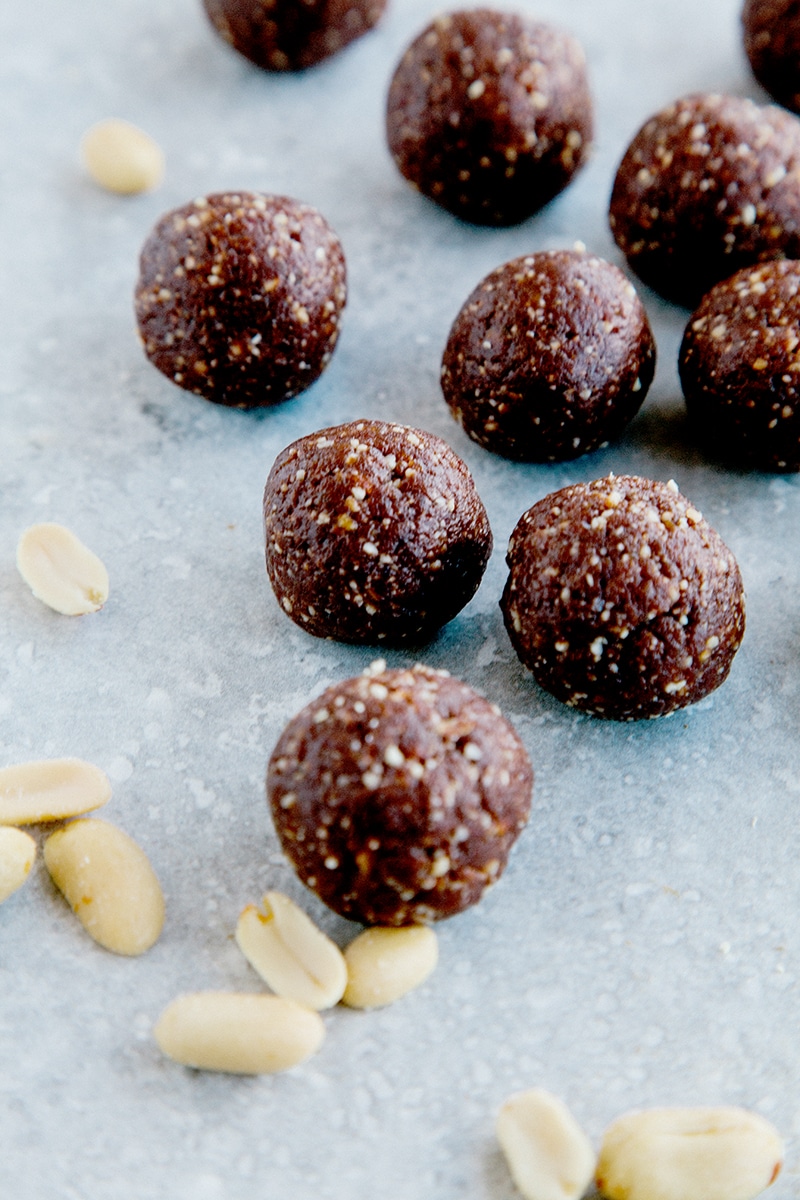 Chocolate Peanut Energy Bites