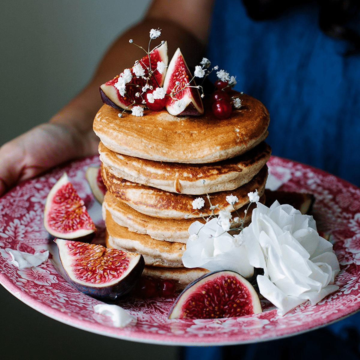 The Fluffiest Vegan Pancakes