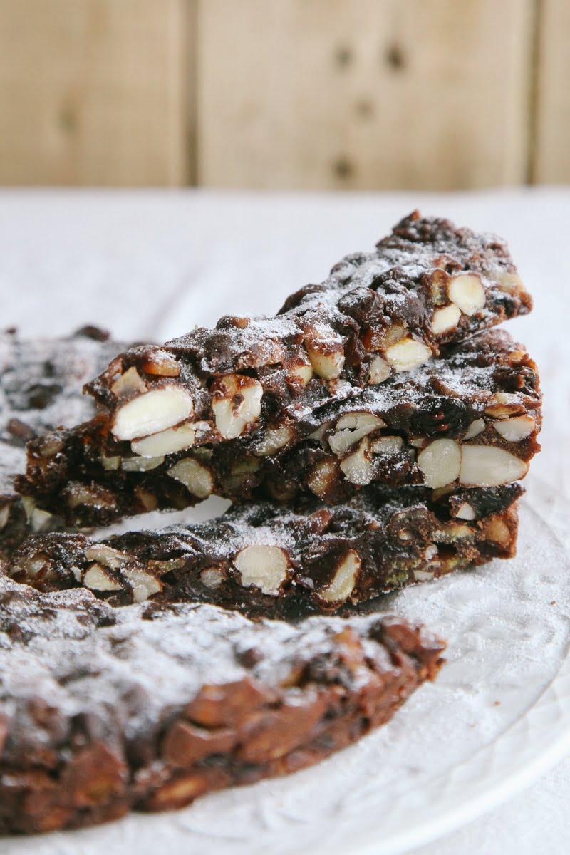 Vegan Panforte - A traditional Italian Christmas cake with fruits, nuts & chocolate!