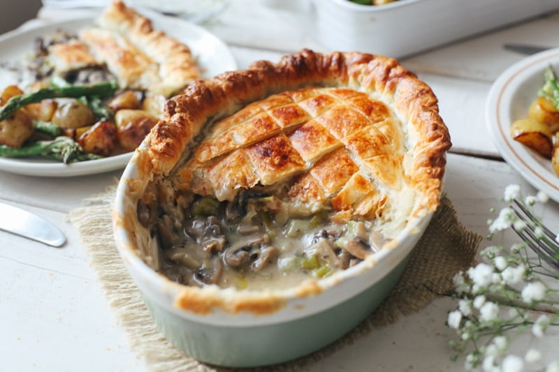 Vegan Pie with Creamy Leeks & Mushrooms