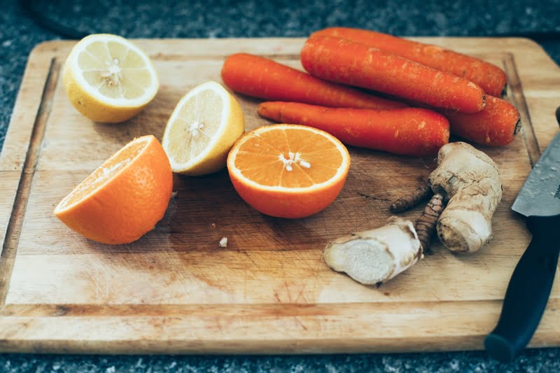 Super Immune-Boosting Juice with Carrot, Ginger, Turmeric & Citrus #juicing #vegan #healthy