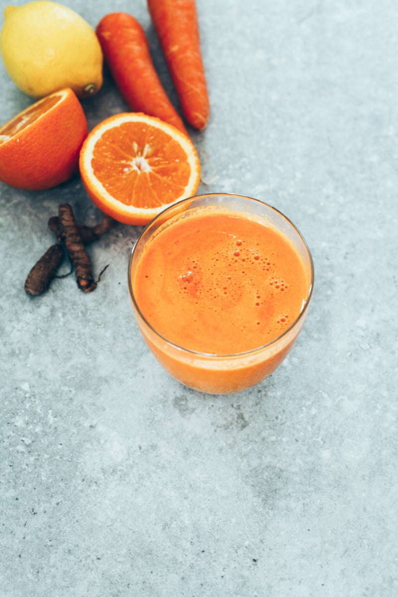 Super Immune-Boosting Juice with Carrot, Ginger, Turmeric & Citrus #juicing #vegan #healthy