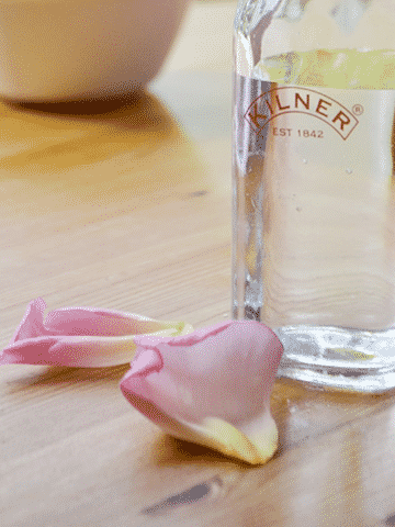 Homemade rose water: A quick and easy method