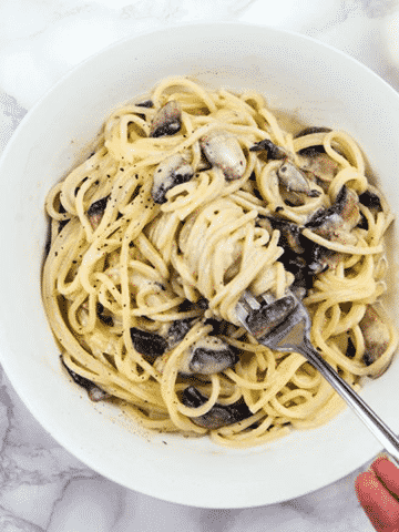 Vegan Garlic Mushroom Spaghetti
